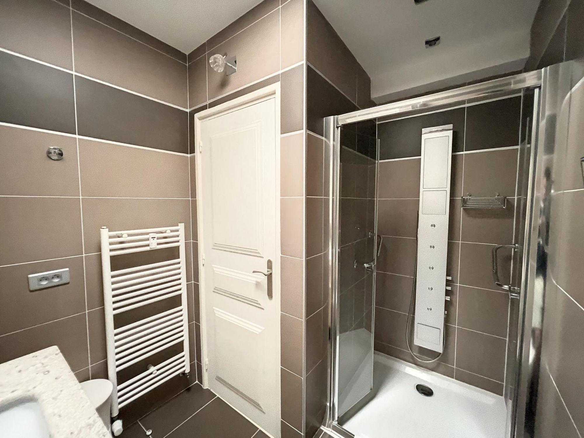 Appartement Vaste 4p Bord De Mer, Terrasse, Piscine 263l Dilli