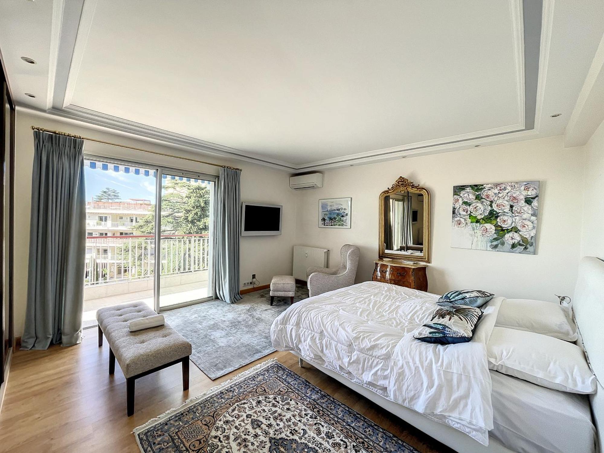 Appartement Vaste 4p Bord De Mer, Terrasse, Piscine 263l Dilli Cannes